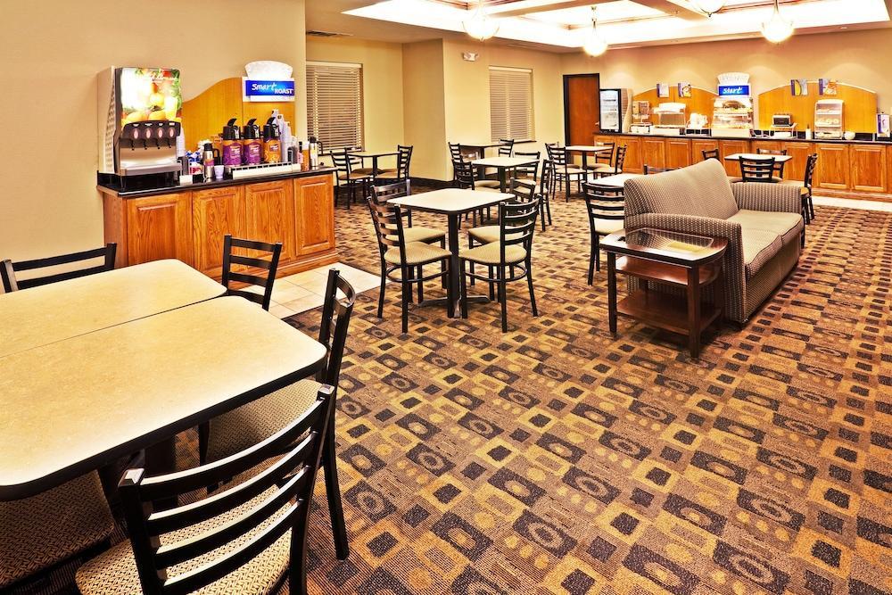 Route 66 Inn & Suites Miami Kültér fotó