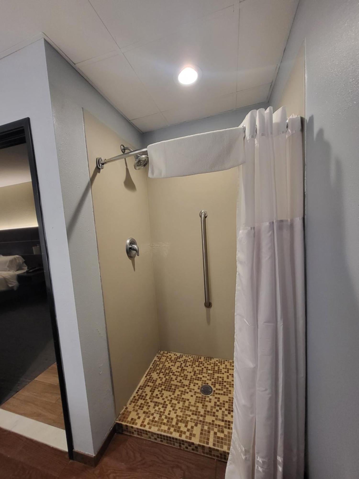 Route 66 Inn & Suites Miami Kültér fotó